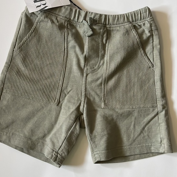 Zara Shorts - Picture 2 of 4